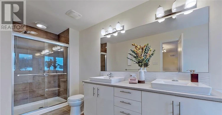 3375 Woodroffe Avenue, Ottawa, ON, K2G 6Z5 - 16