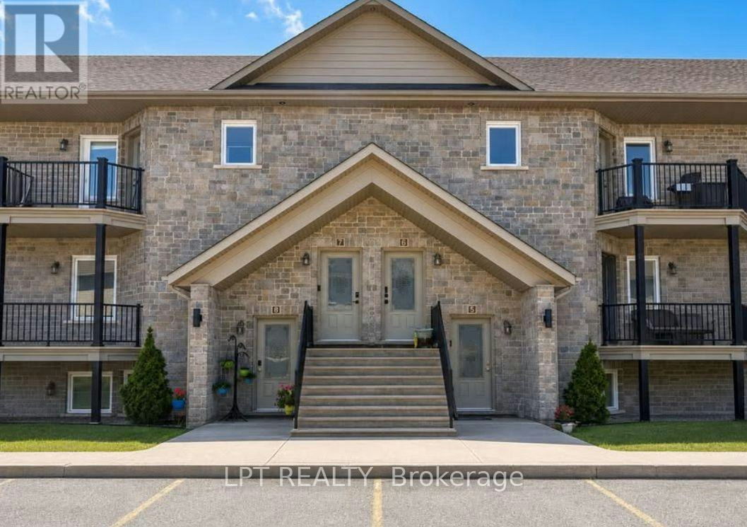 39 Main Street, Limoges, ON, K0A 2M0