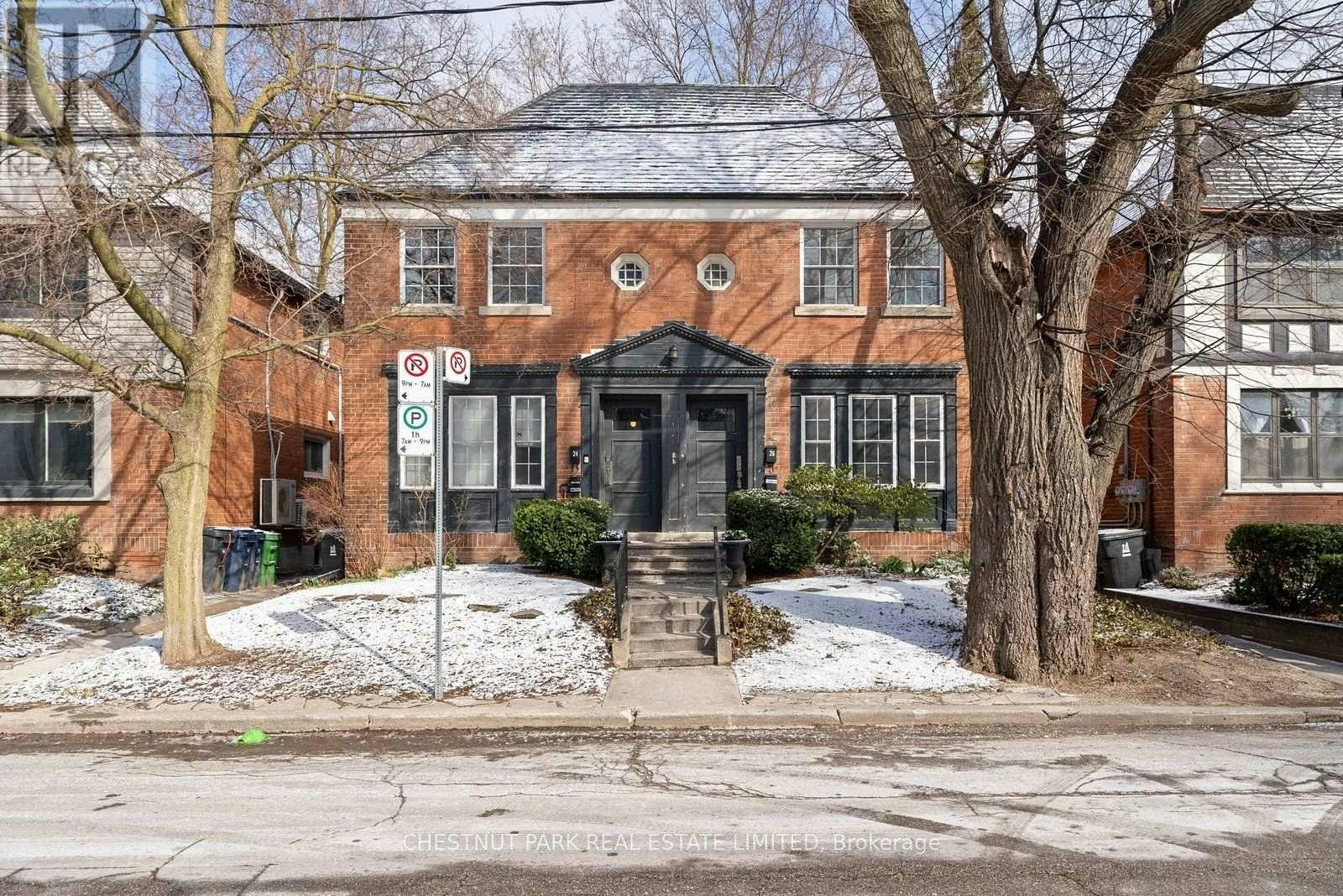 26 Strathgowan Avenue, Toronto, ON, M4N 1B9