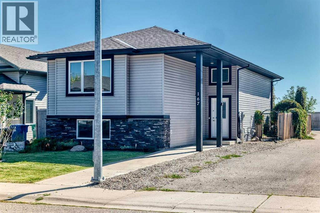 167 Mt Sundance Crescent W, Lethbridge, AB, T1J 0L4