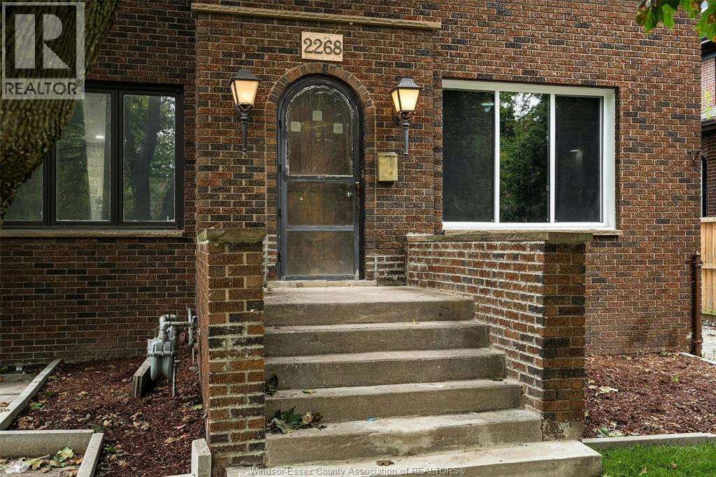 2268 Victoria Avenue, Windsor, ON, N8X 1R1 - 4