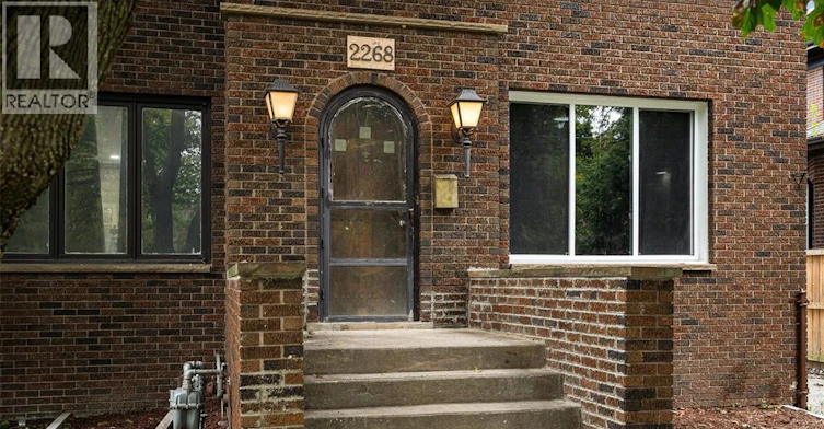 2268 Victoria Avenue, Windsor, ON, N8X 1R1 - 4