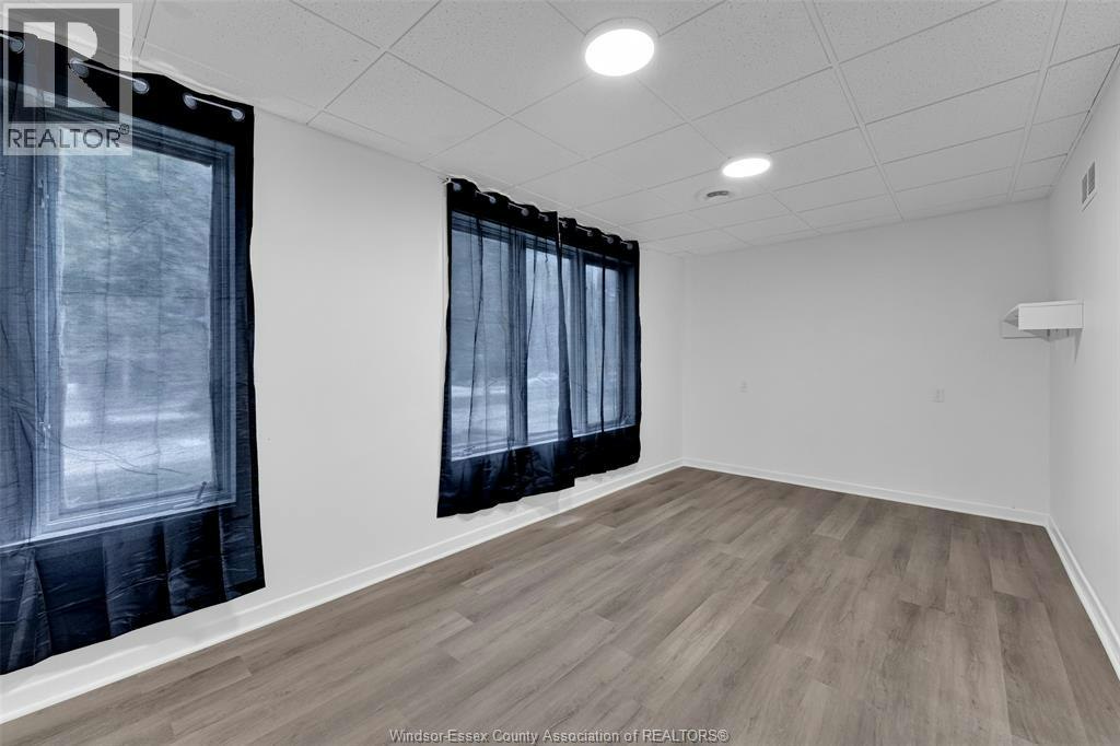 2268 Victoria Avenue, Windsor, ON, N8X 1R1 - 24