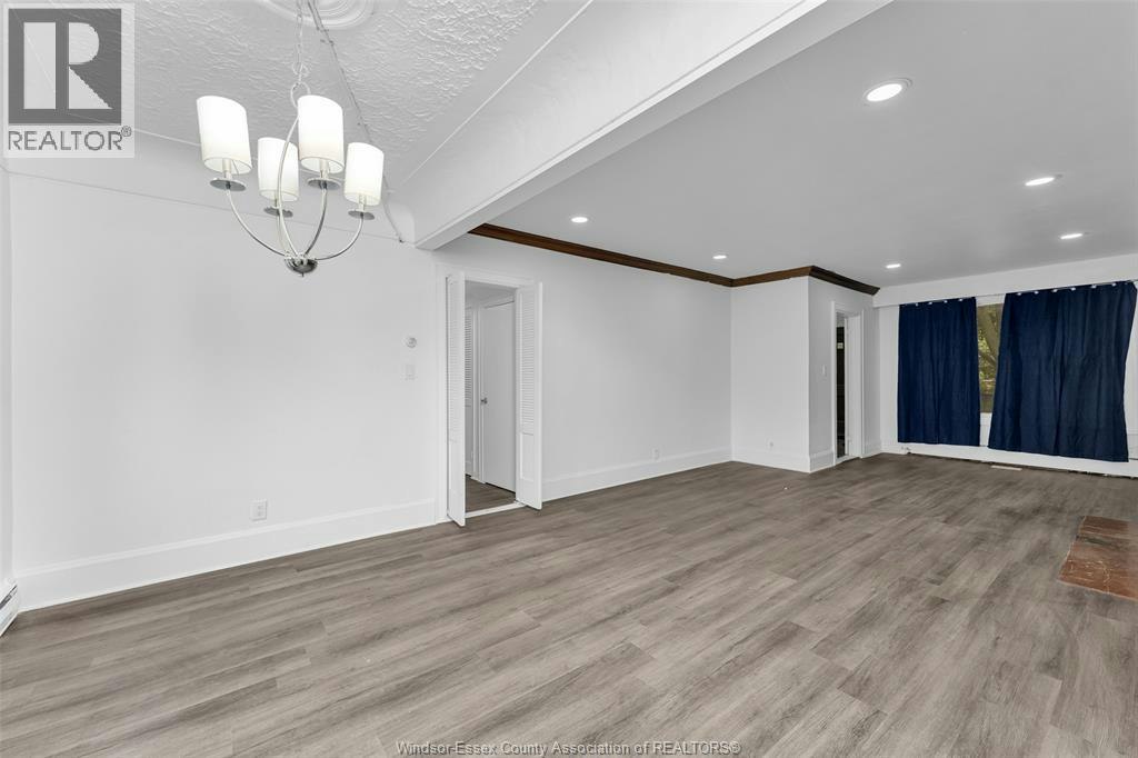 2268 Victoria Avenue, Windsor, ON, N8X 1R1 - 14