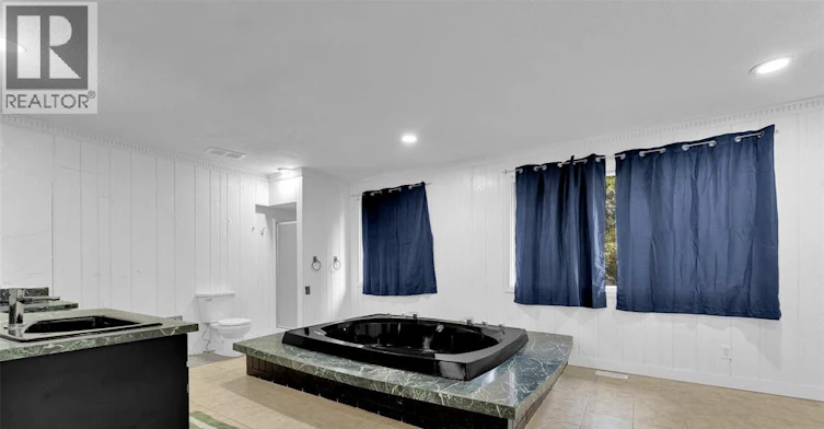 2268 Victoria Avenue, Windsor, ON, N8X 1R1 - 27