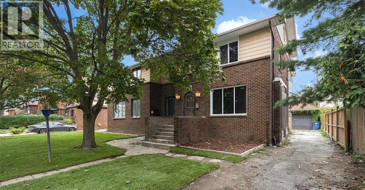 2268 Victoria Avenue, Windsor, ON, N8X 1R1 - 2