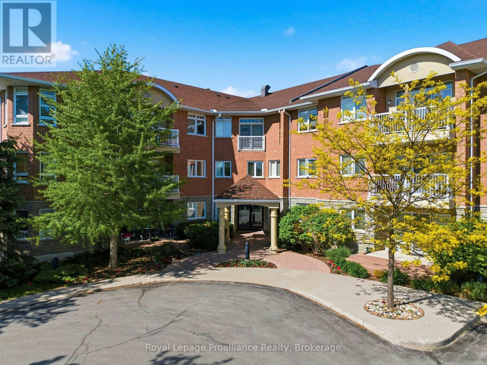 101-15 Heartwood Drive, Belleville, ON, K8P 5P4 - 4