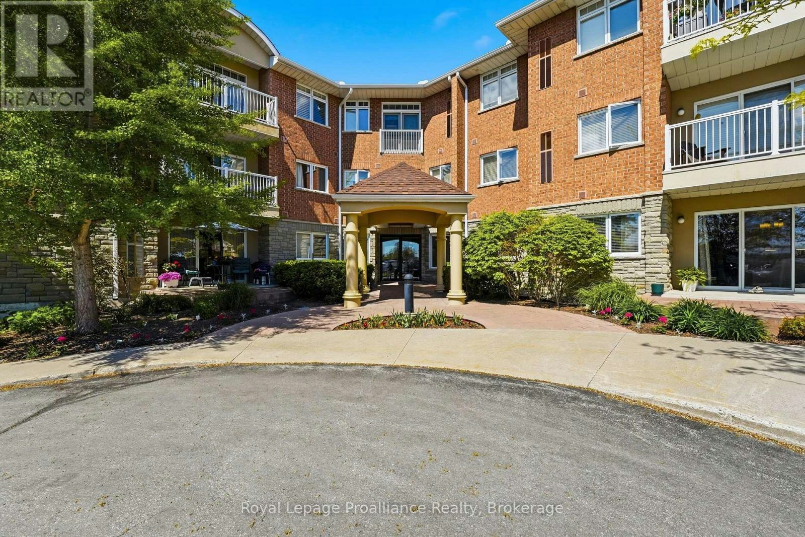 101-15 Heartwood Drive, Belleville, ON, K8P 5P4 - 5