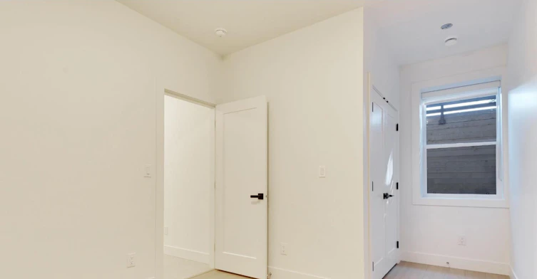 Basement-11024 78 Avenue, Delta, BC, V4C 1N5 - 9