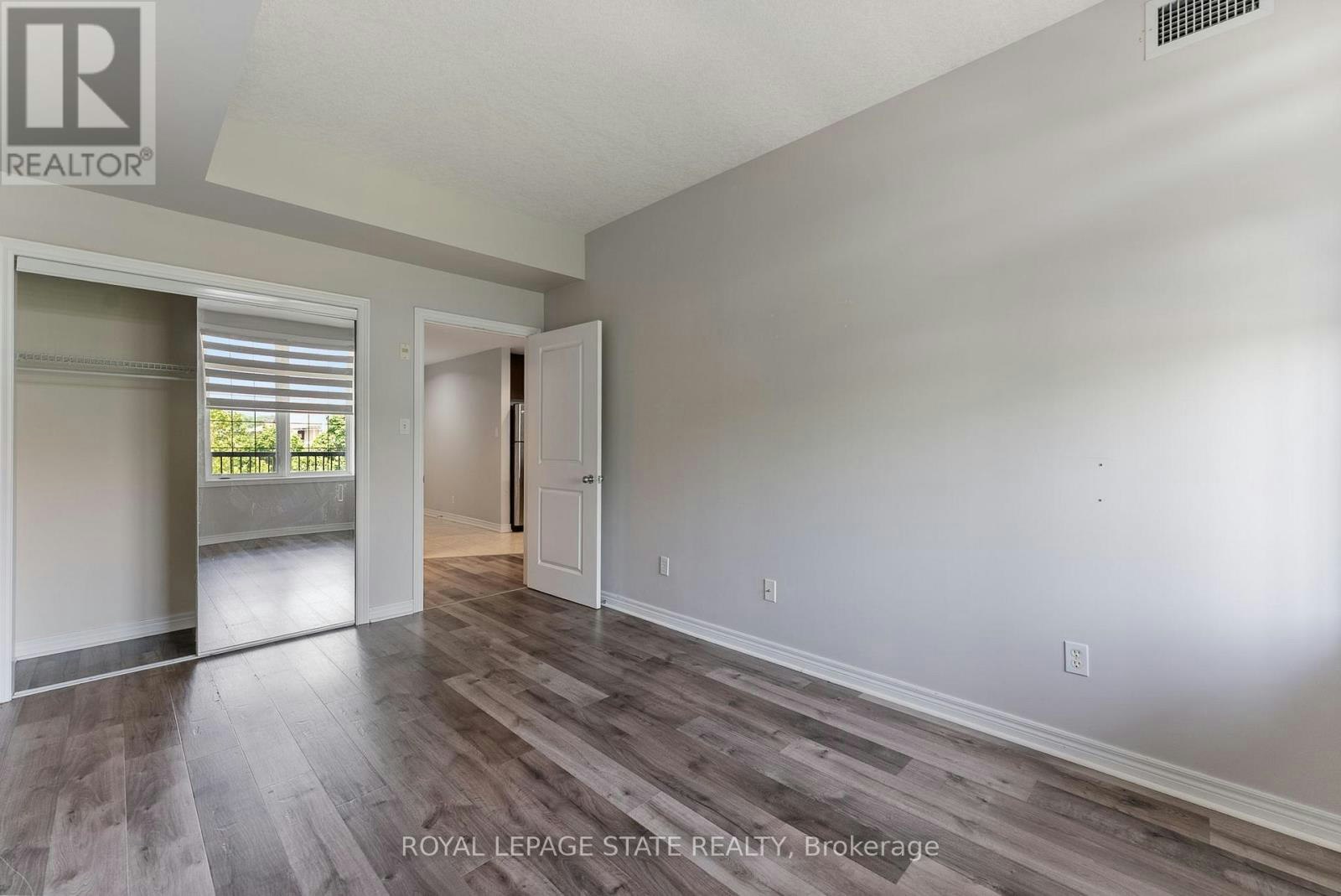 396 Plains Road E, Burlington, ON, L7T 2C8 - 19
