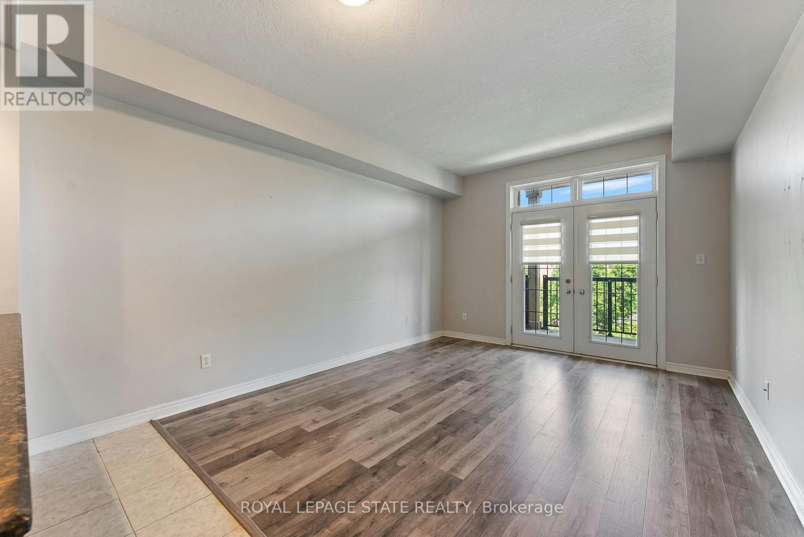 396 Plains Road E, Burlington, ON, L7T 2C8 - 16