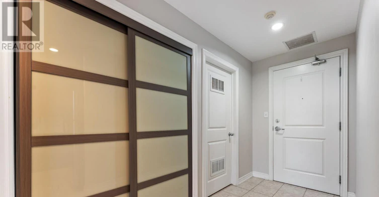 396 Plains Road E, Burlington, ON, L7T 2C8 - 12