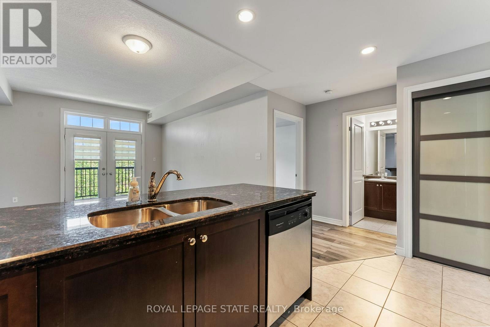 396 Plains Road E, Burlington, ON, L7T 2C8 - 15