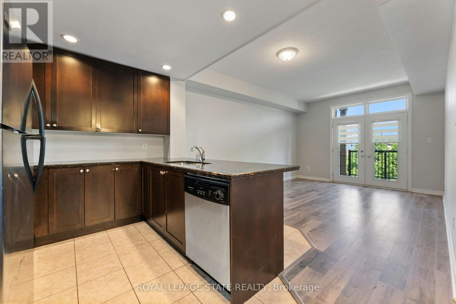 396 Plains Road E, Burlington, ON, L7T 2C8 - 13