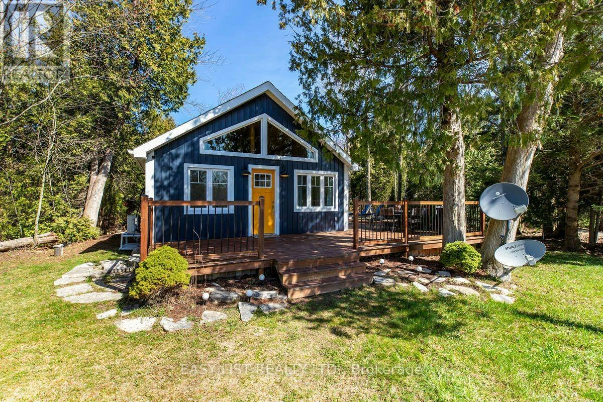 858 Howdenvale Road, South Bruce Peninsula, ON, N0H 1X0