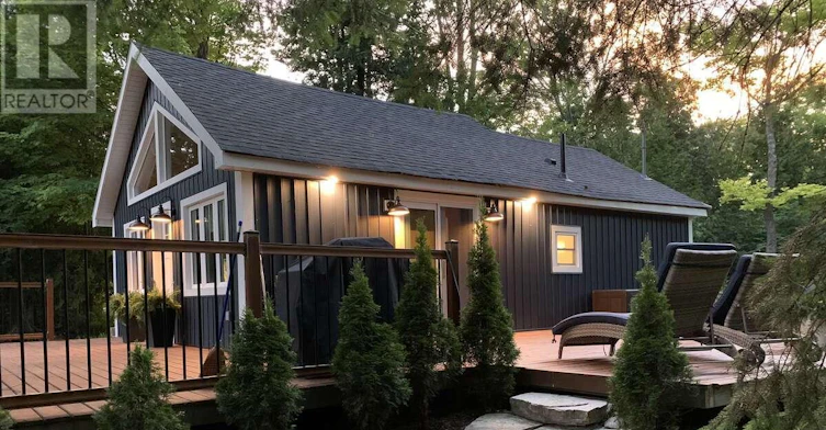 858 Howdenvale Road, South Bruce Peninsula, ON, N0H 1X0 - 2
