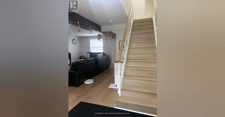 MAIN/UPPER-612 Fox Mill Place, London, ON, N6J 2B2 - 2