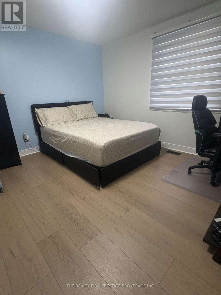 MAIN/UPPER-612 Fox Mill Place, London, ON, N6J 2B2 - 13