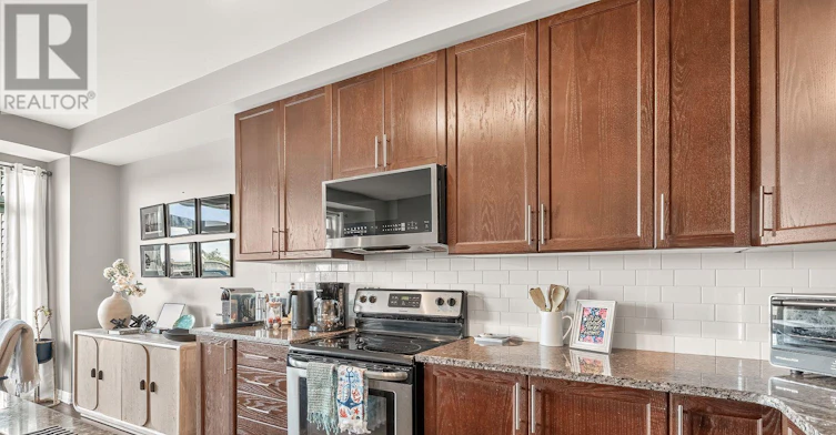 569 Rioja Street, Ottawa, ON, K2S 0H8 - 9