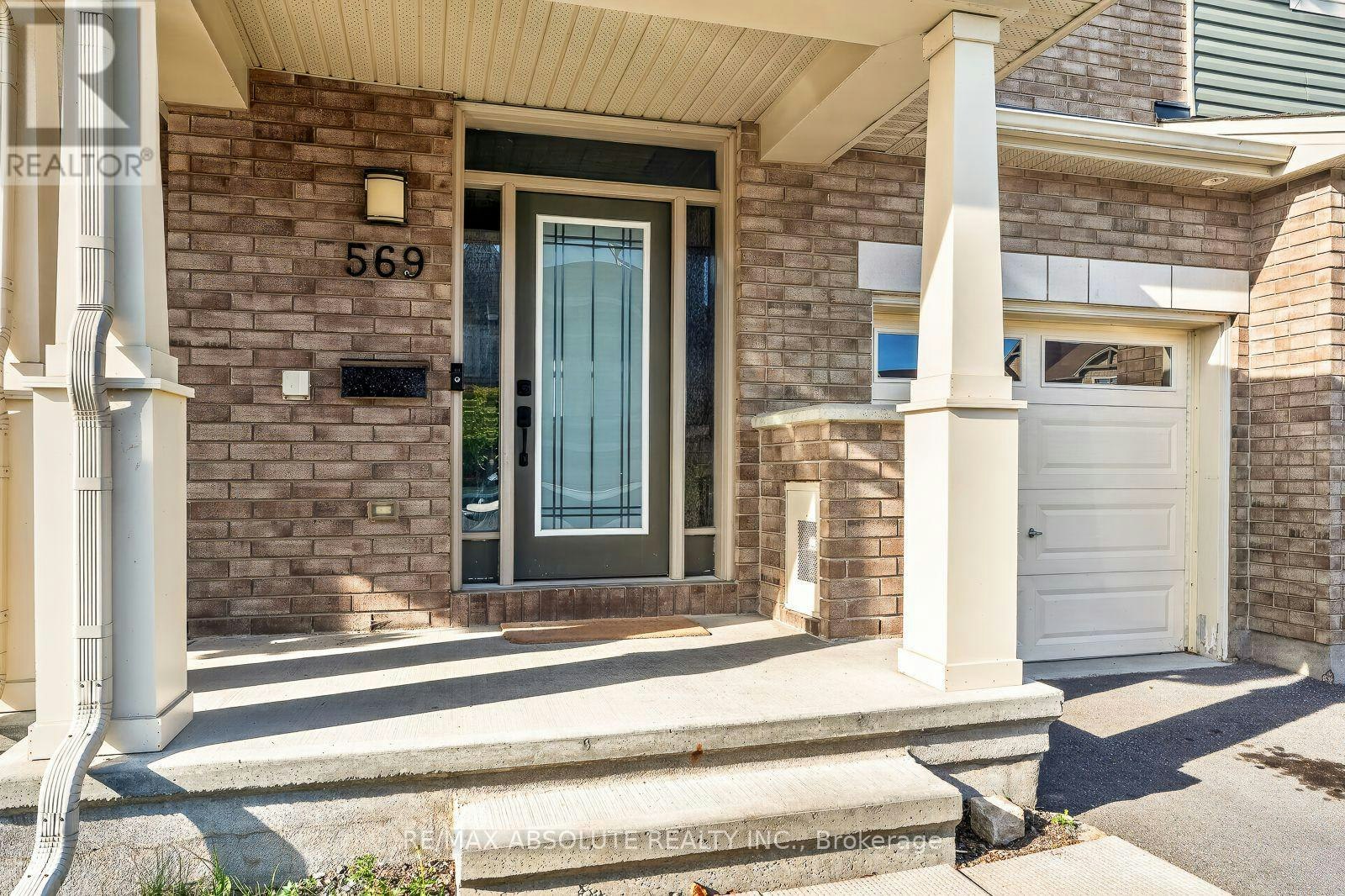 569 Rioja Street, Ottawa, ON, K2S 0H8 - 2