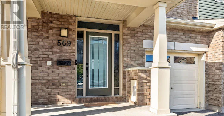 569 Rioja Street, Ottawa, ON, K2S 0H8 - 2