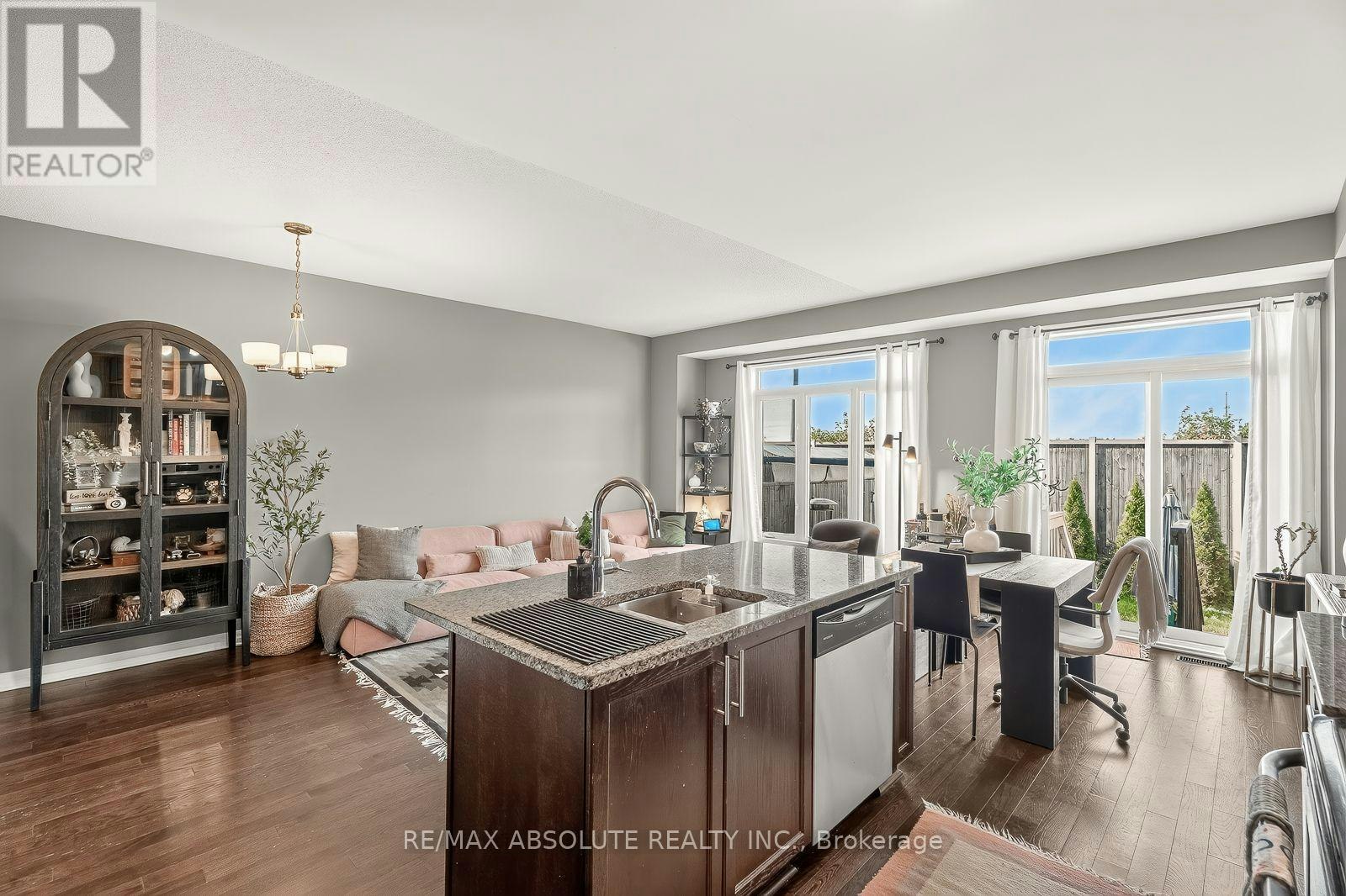 569 Rioja Street, Ottawa, ON, K2S 0H8 - 12