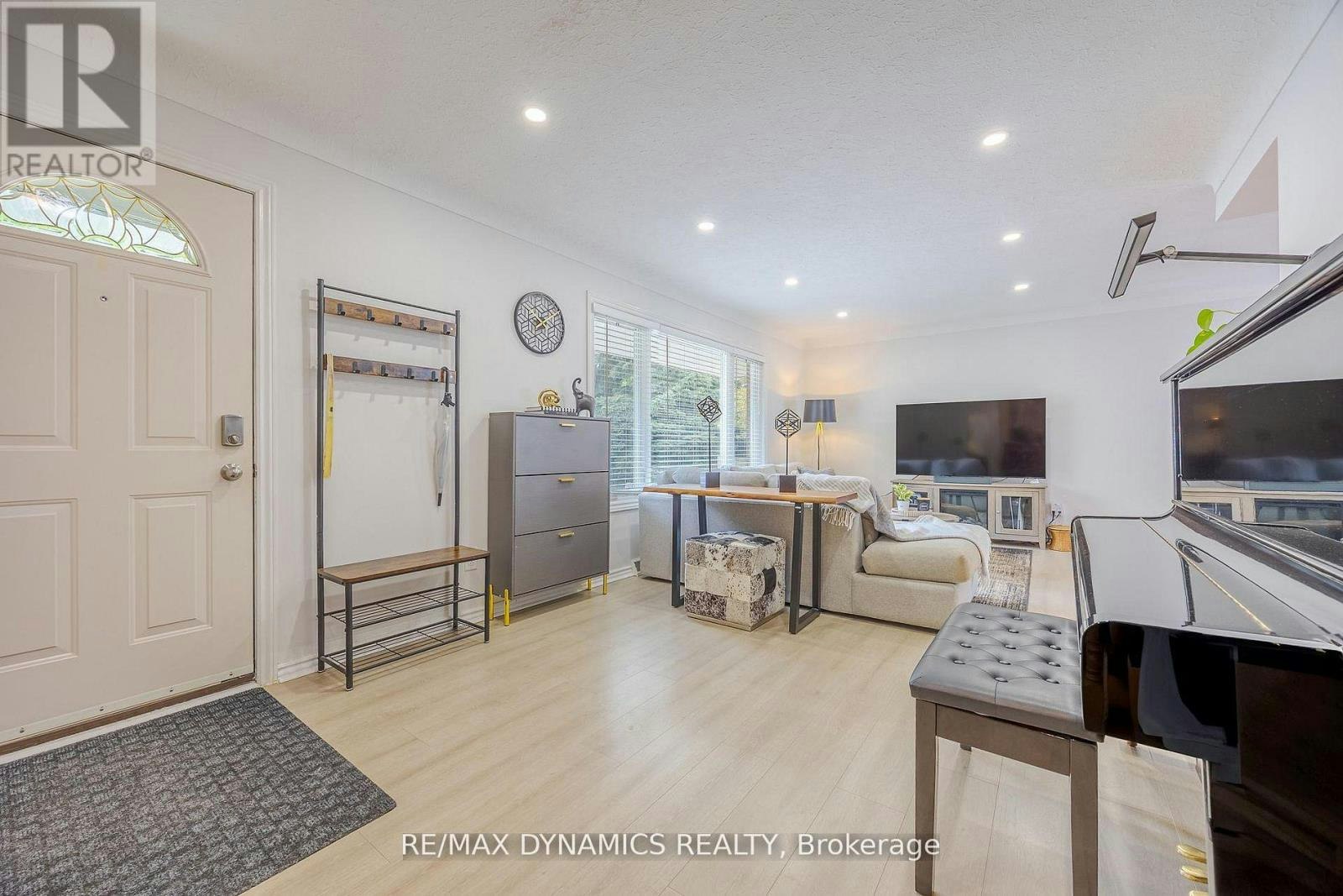 87 Rochelle Drive, St. Catharines, ON, L2M 6Y7 - 5