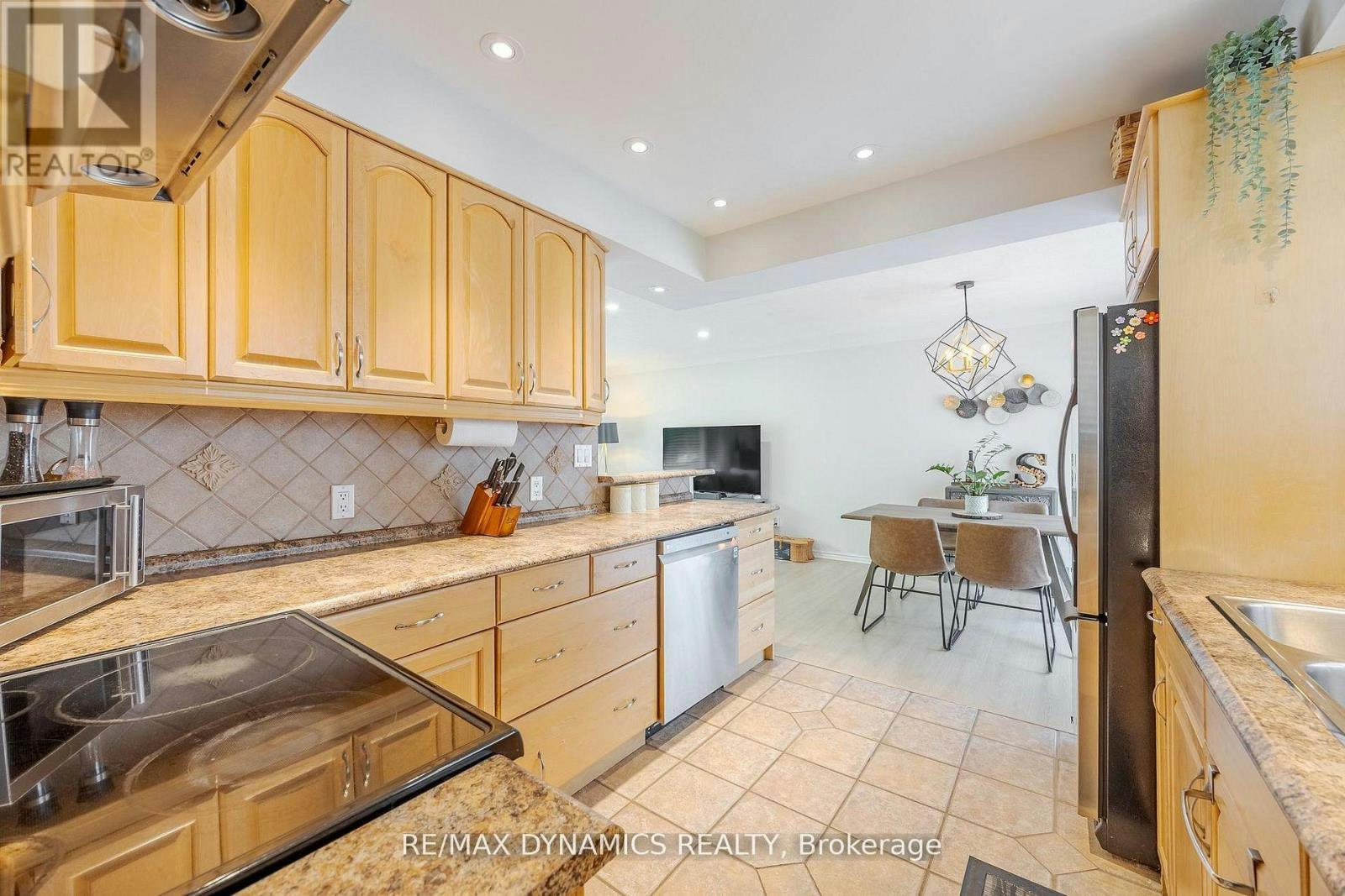87 Rochelle Drive, St. Catharines, ON, L2M 6Y7 - 11