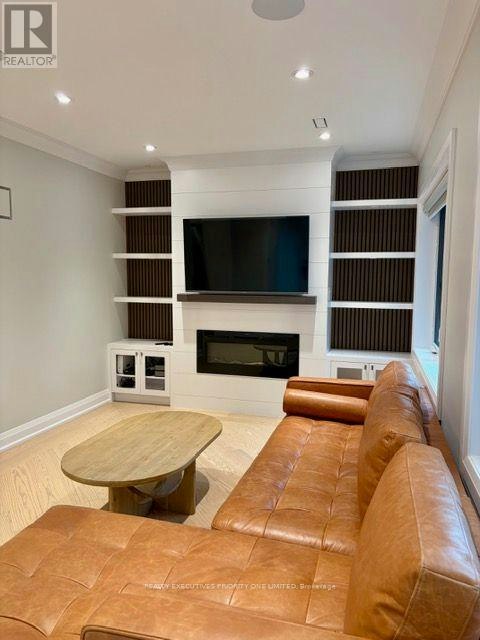 2ND FLOOR-10 Lascelles Boulevard, Toronto, ON, M4V 2B5 - 9