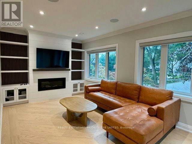 2ND FLOOR-10 Lascelles Boulevard, Toronto, ON, M4V 2B5 - 8