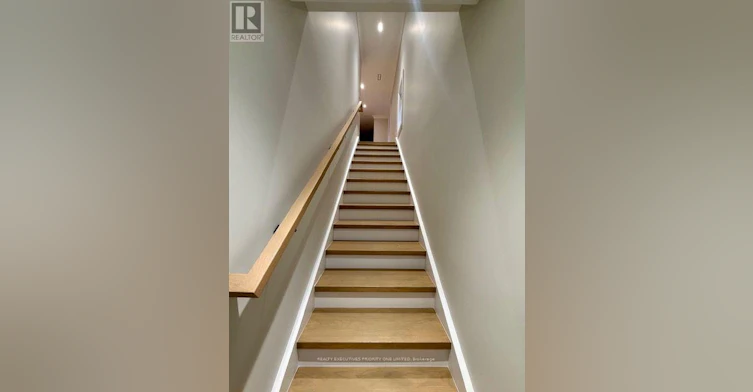 2ND FLOOR-10 Lascelles Boulevard, Toronto, ON, M4V 2B5 - 3