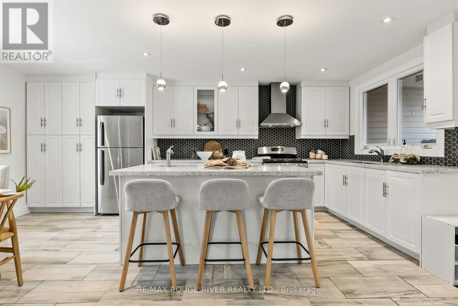 UPPER-131 John Street E, Whitby, ON, L1N 2T4 - 5