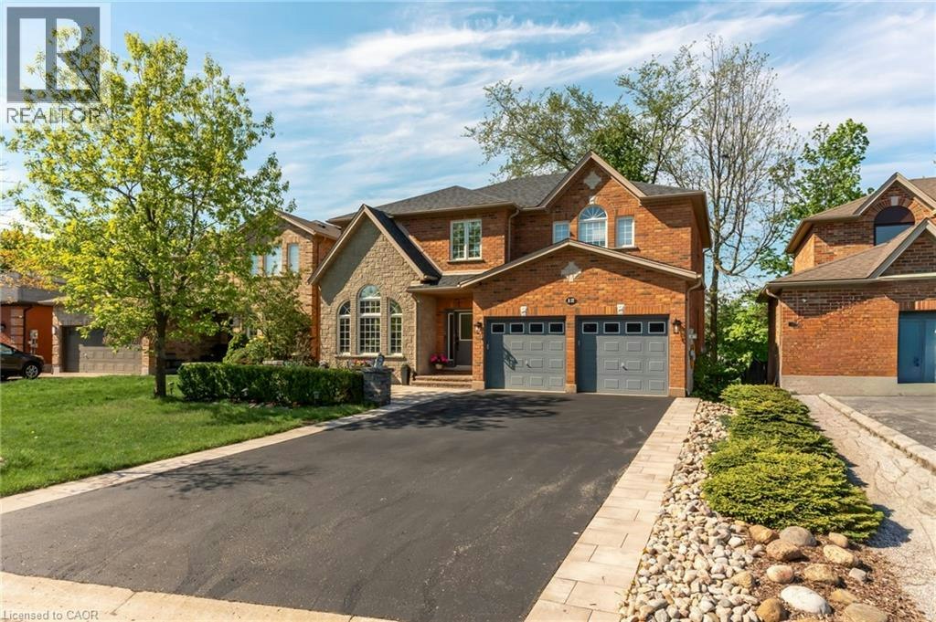12 Buman Court, Barrie, ON, L4N 0L3