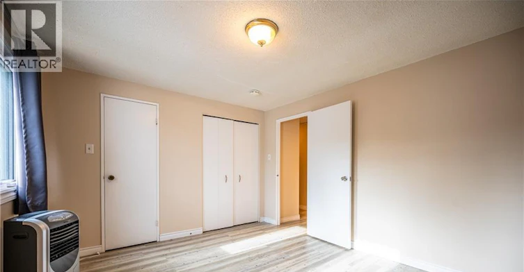 2-407 Keats Way, Waterloo, ON, N2L 5S7 - 16