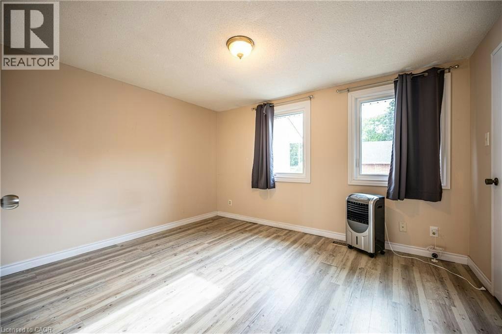 2-407 Keats Way, Waterloo, ON, N2L 5S7 - 15