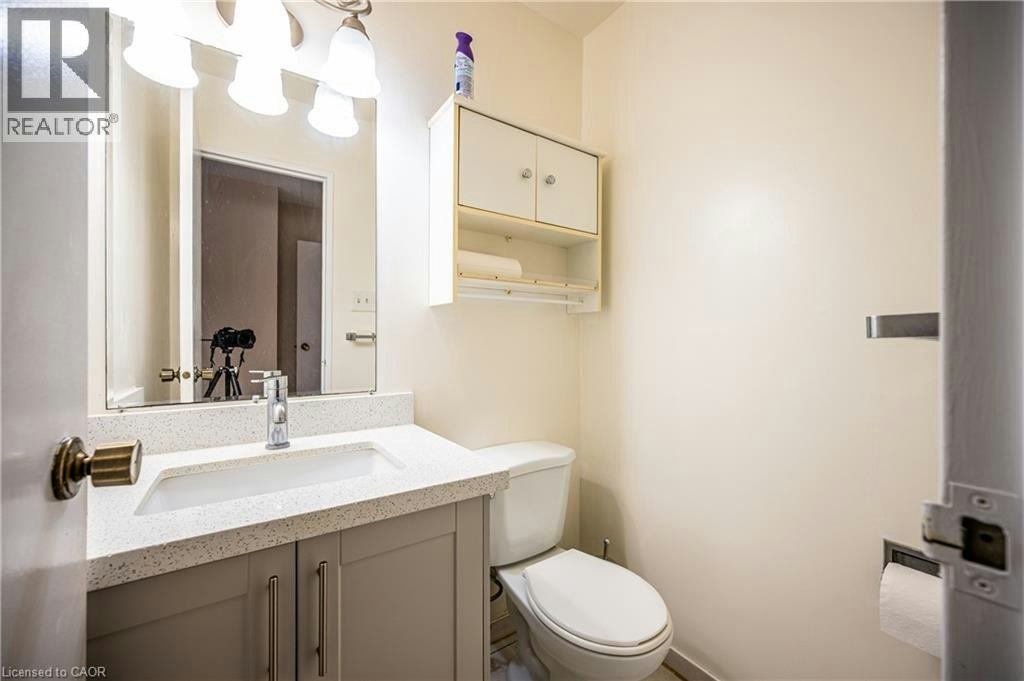 2-407 Keats Way, Waterloo, ON, N2L 5S7 - 13