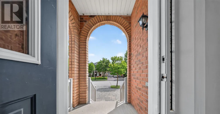 86 Beare Trail, Newmarket, ON, L3X 3B3 - 3
