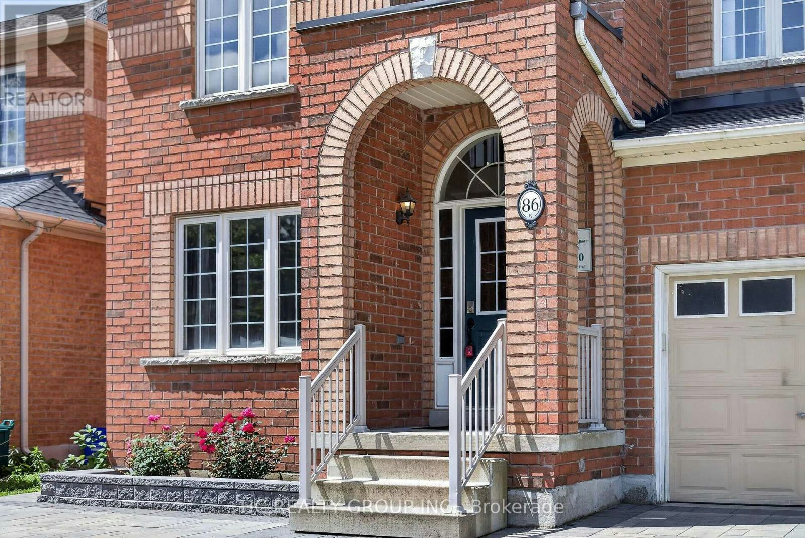 86 Beare Trail, Newmarket, ON, L3X 3B3 - 2