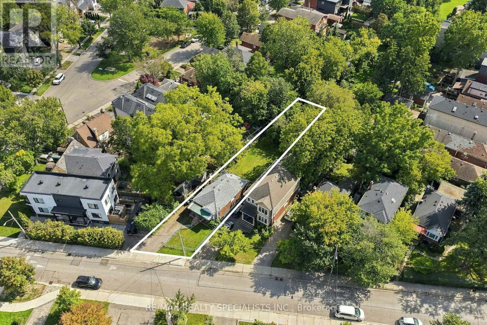93 Cavell Avenue, Toronto, ON, M8V 1P4