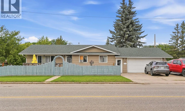 234 Winnipeg Avenue S