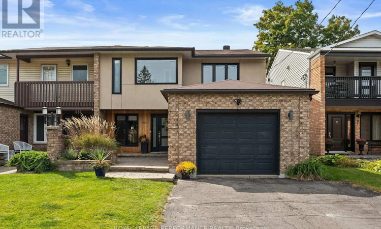 550 Foxview Place