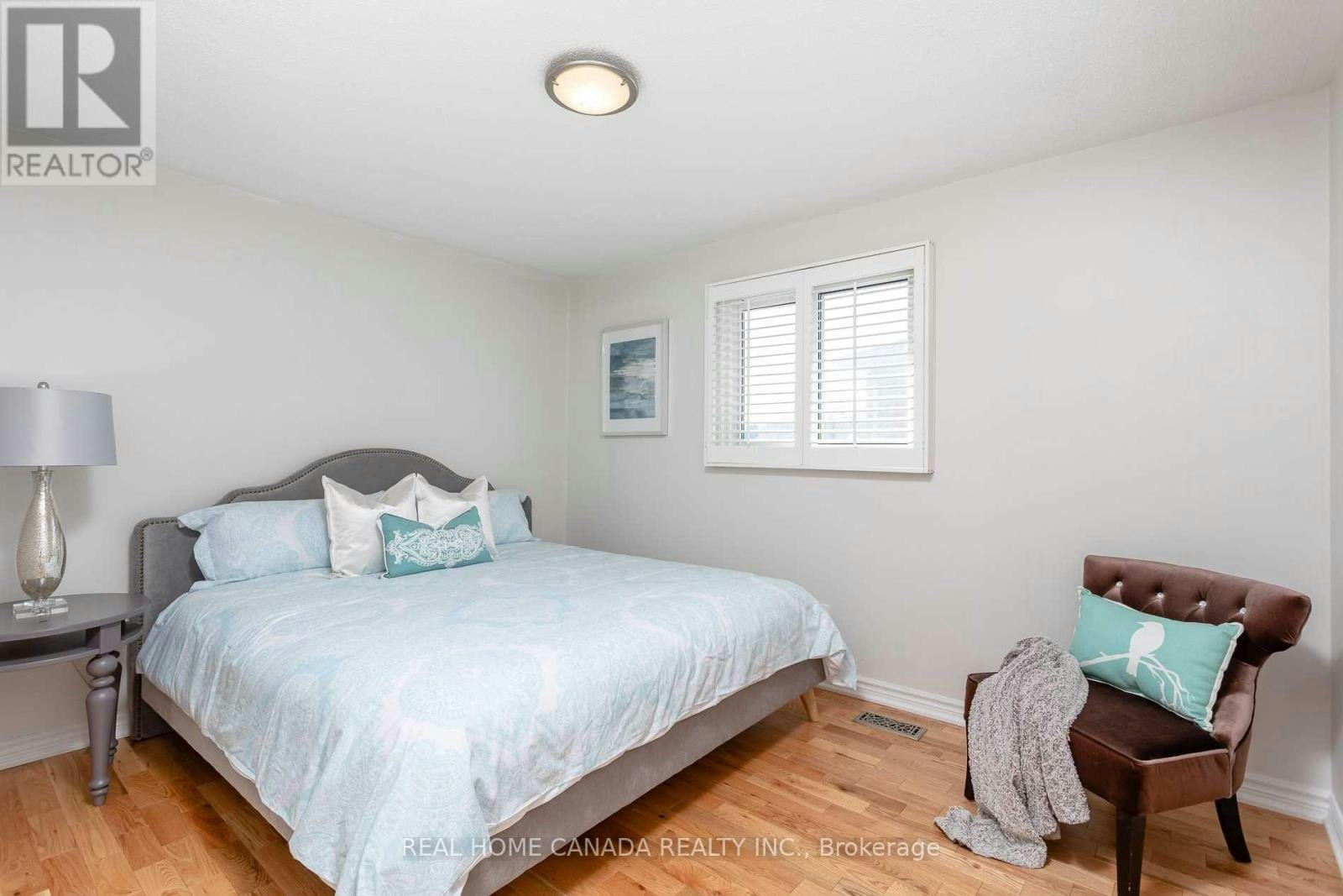 1542 Prince John Circle, Oakville, ON, L6J 6T3 - 17