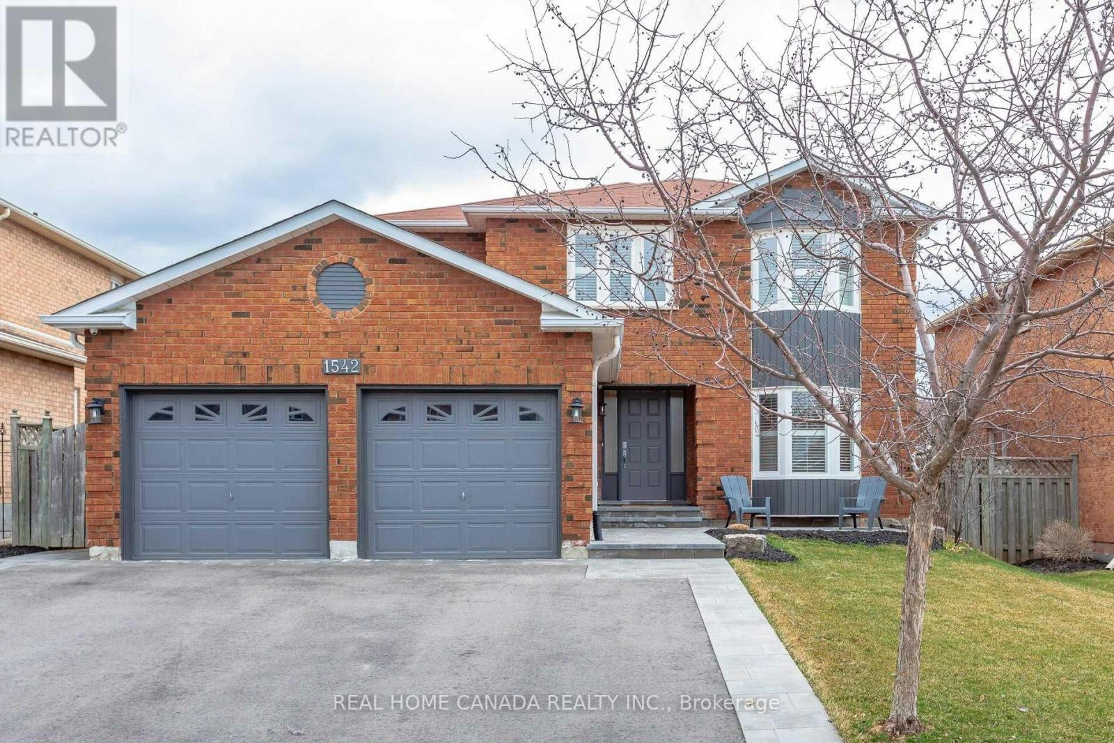 1542 Prince John Circle, Oakville, ON, L6J 6T3