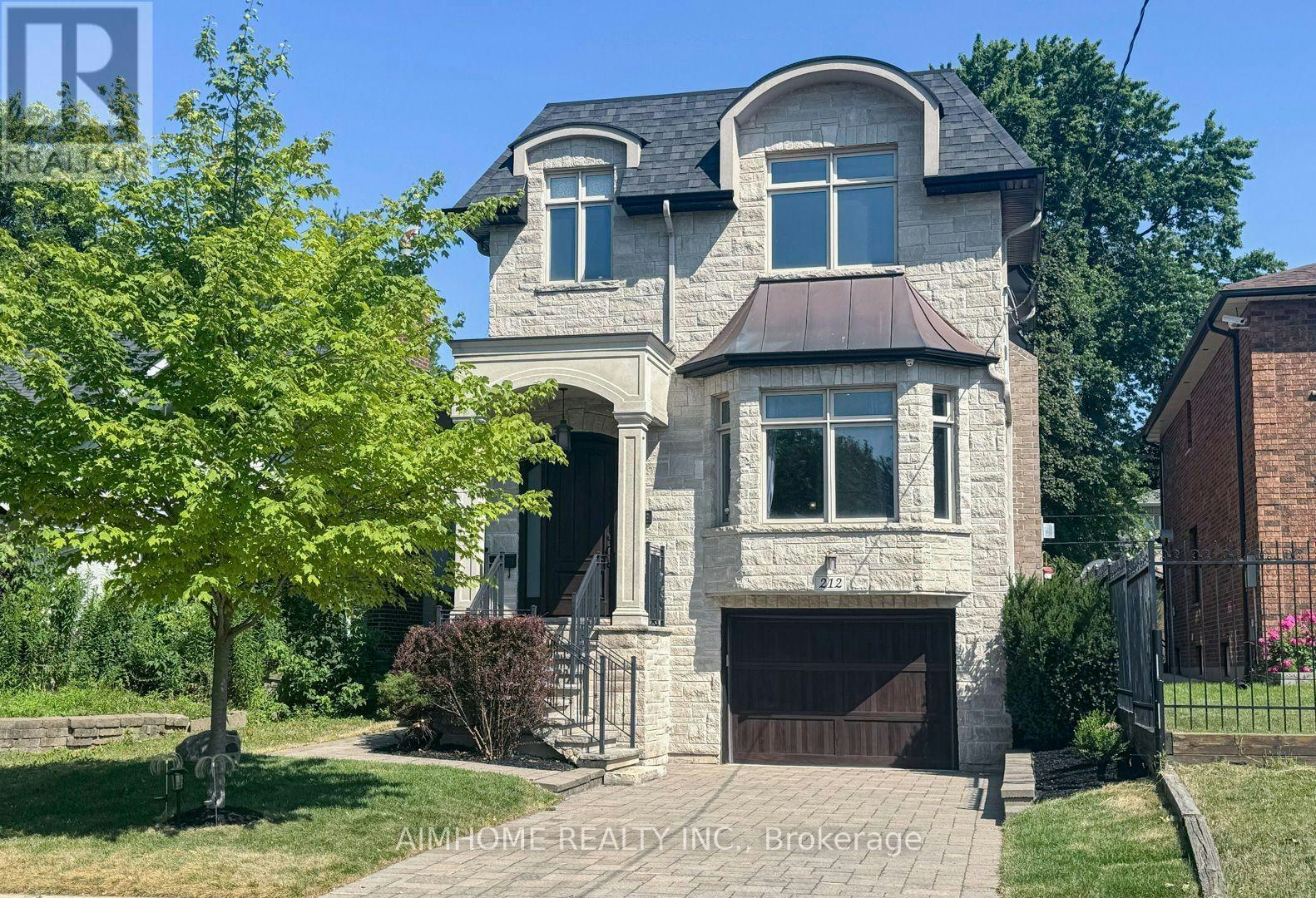 212 Hollywood Avenue, Toronto, ON, M2N 3K6