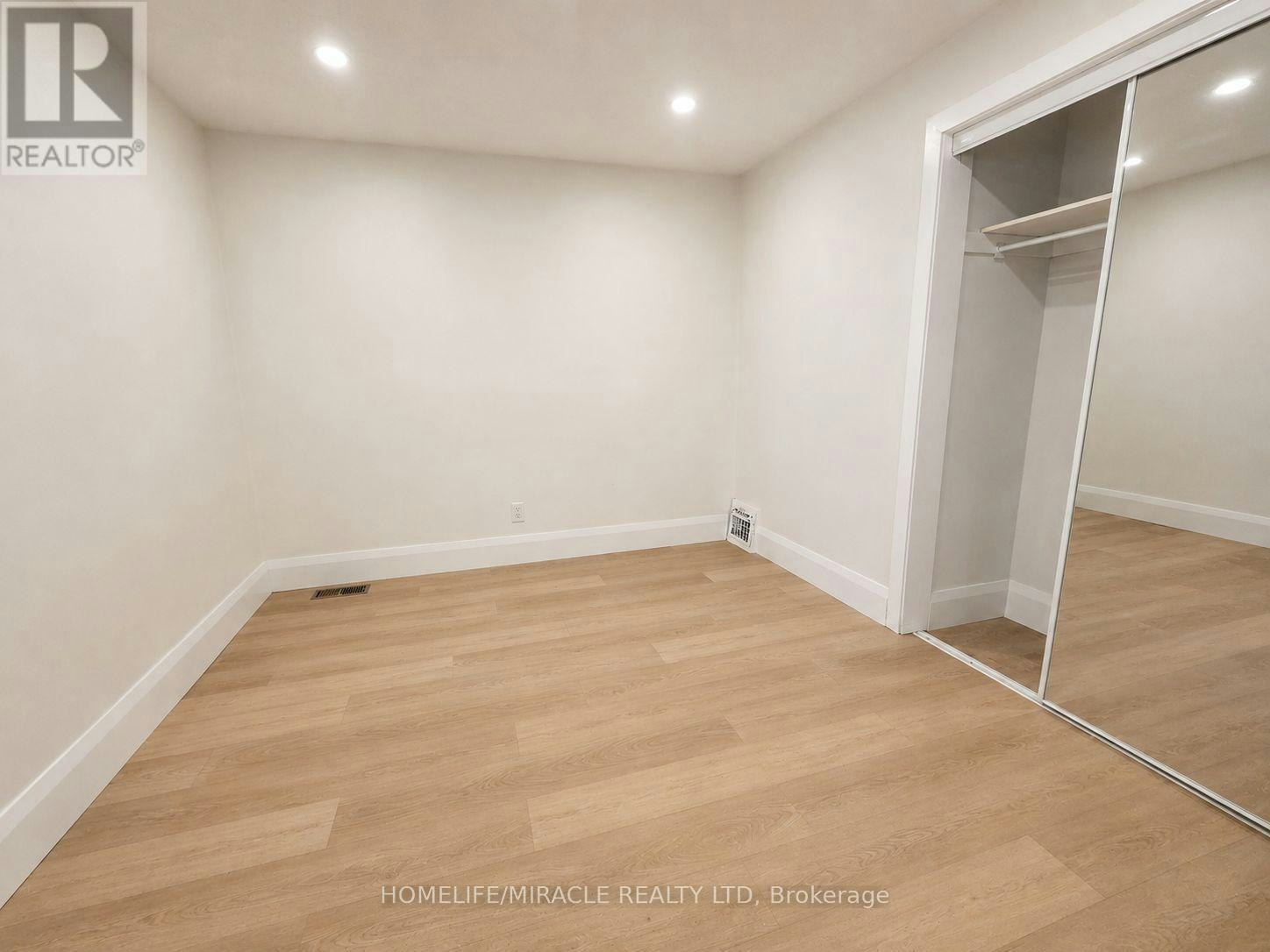 MAIN-5622 Lowell Avenue, Niagara Falls, ON, L2G 4E2 - 9