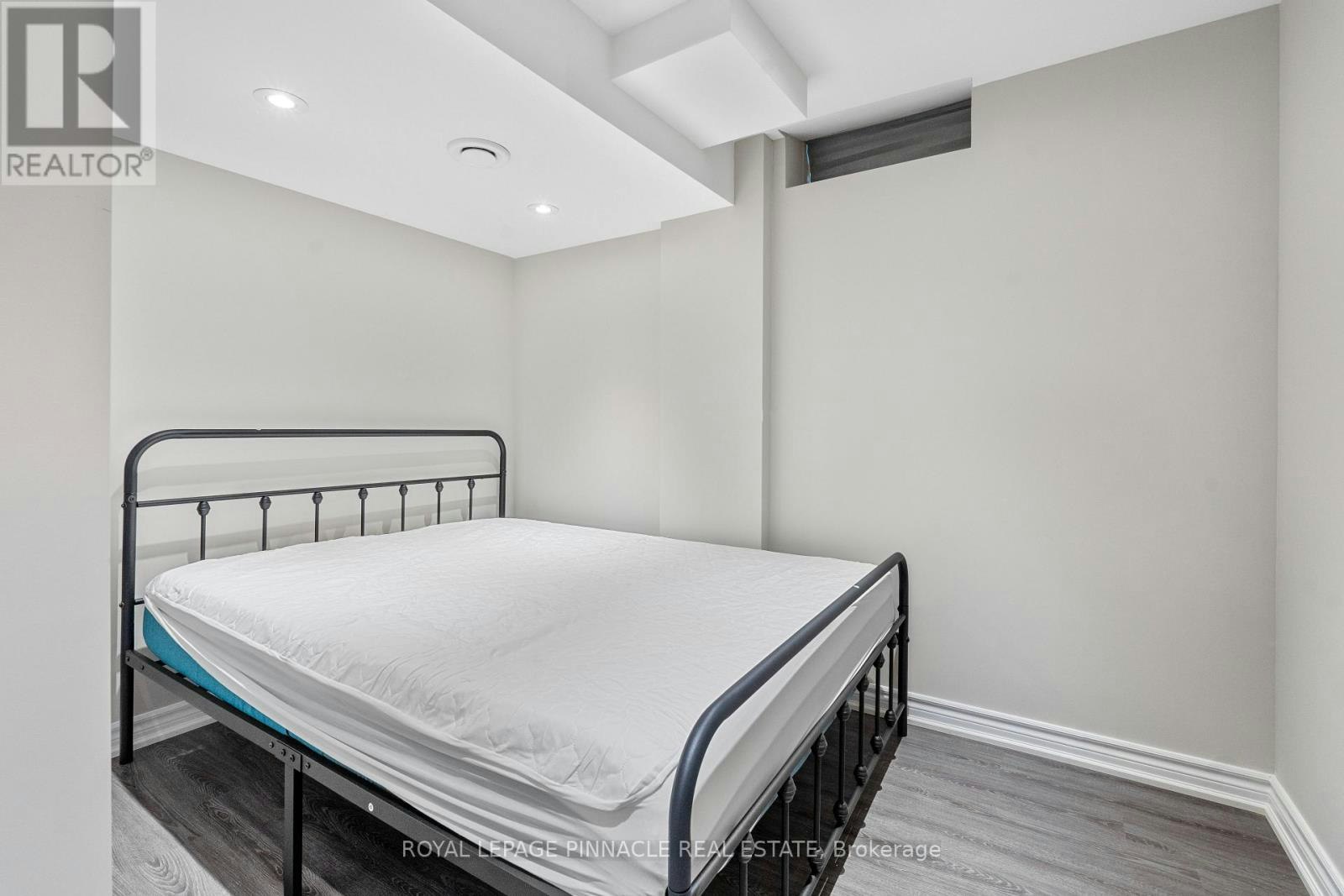 3265 Topeka Drive, Mississauga, ON, L5M 7V1 - 9