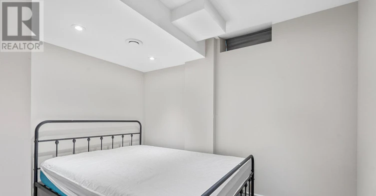 3265 Topeka Drive, Mississauga, ON, L5M 7V1 - 9