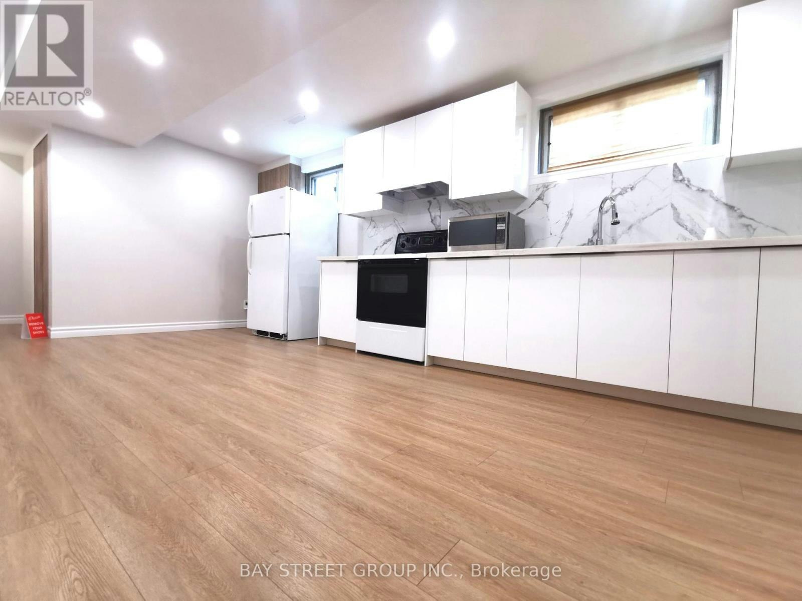 119 Shawnee Circle, Toronto, ON, M2H 2X9 - 5
