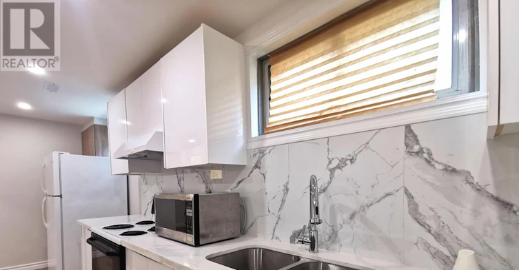 119 Shawnee Circle, Toronto, ON, M2H 2X9 - 6