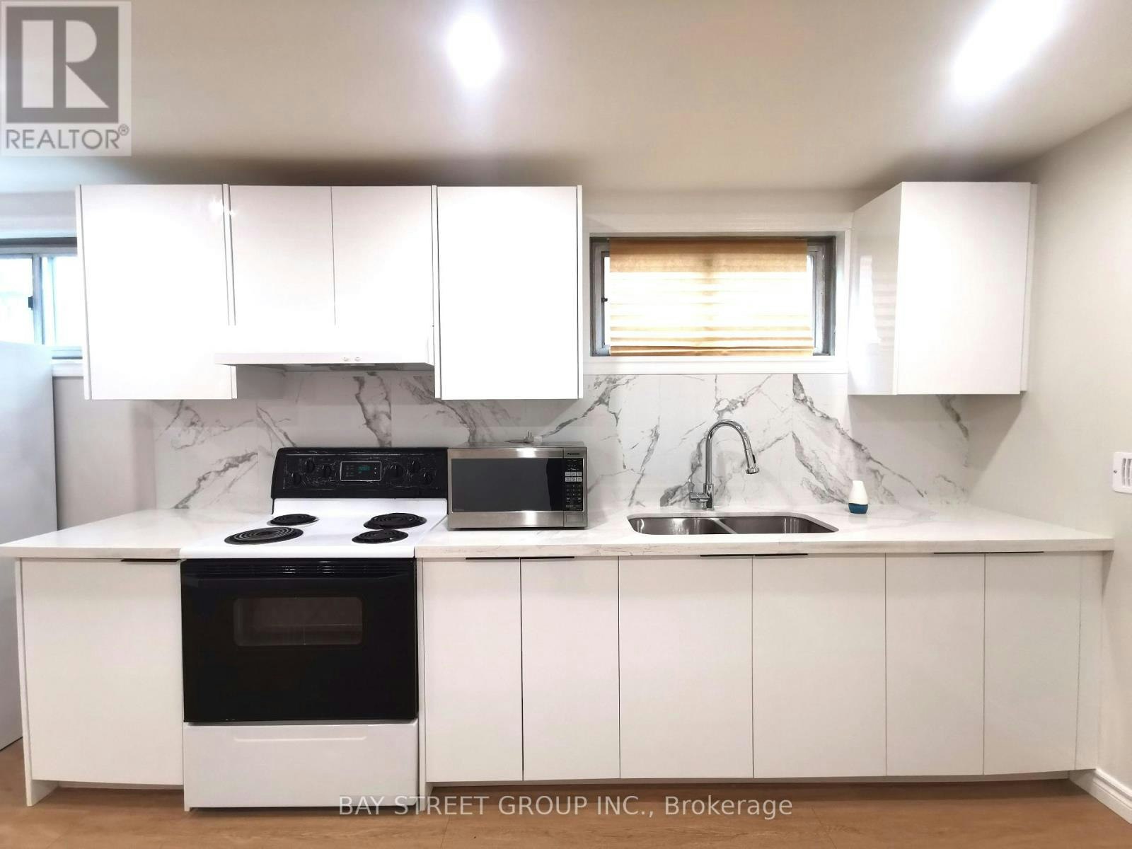 119 Shawnee Circle, Toronto, ON, M2H 2X9 - 7